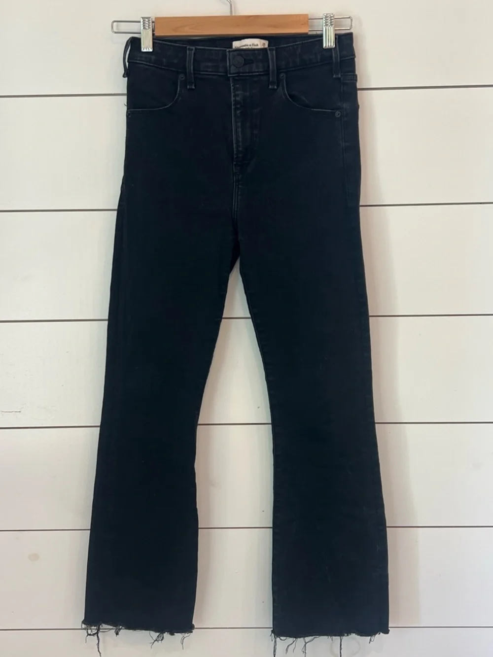 Abercrombie & Fitch Black High-Rise Ankle Flare Jeans‎